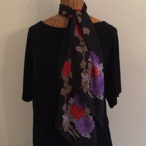 Vintage Veresa by Vera Black Floral Scarf - Picture 2 of 7
